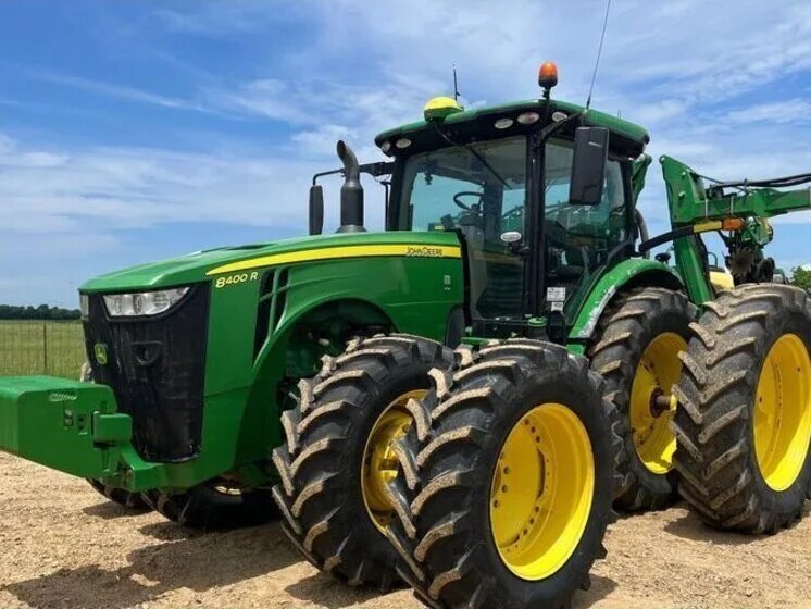 2018 John Deere 8400R inspected unit